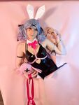 Rabbit-Hole Miku Selfies