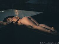 Maegan (@maeggatron_)