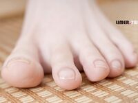 Mirai 死库水の 裸足 诱惑