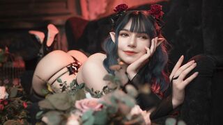 Michi Kyunn Succubus set