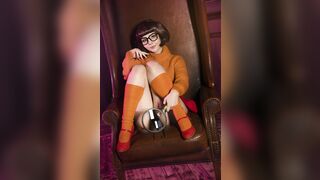 Helly Valentine - Velma