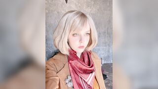 Disharmonica Ashley Selfie