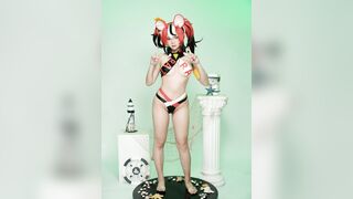 ZinieQ - Hakos Baelz Pole Dancing