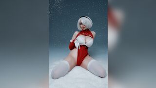 Alina Becker – 2B Christmas (Cosplay)